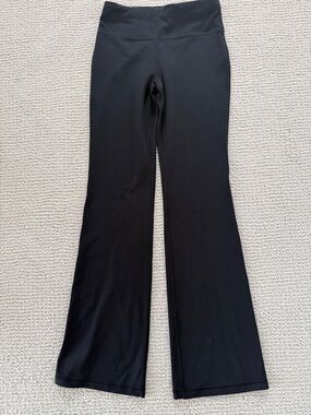Athleta girl, hi-rise Chit Chat flare legging XL. Barely worn!
